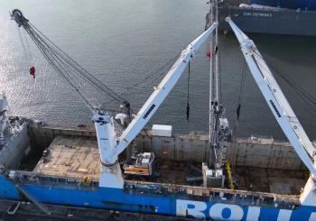 PGE takes in two mobile harbour cranes